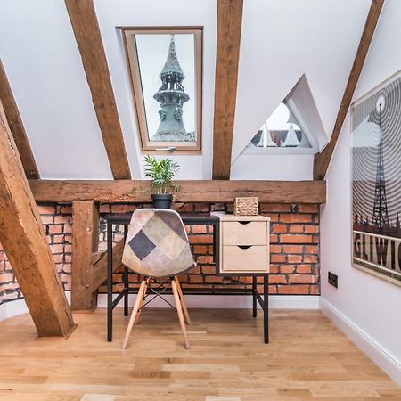 Przytulny Apartament Z Wieza グリヴィツェ エクステリア 写真