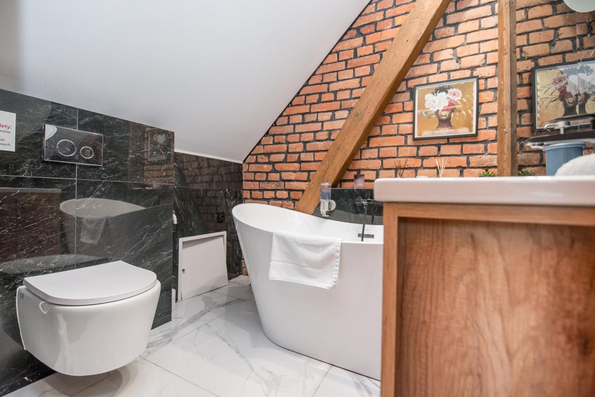 Przytulny Apartament Z Wieza グリヴィツェ エクステリア 写真