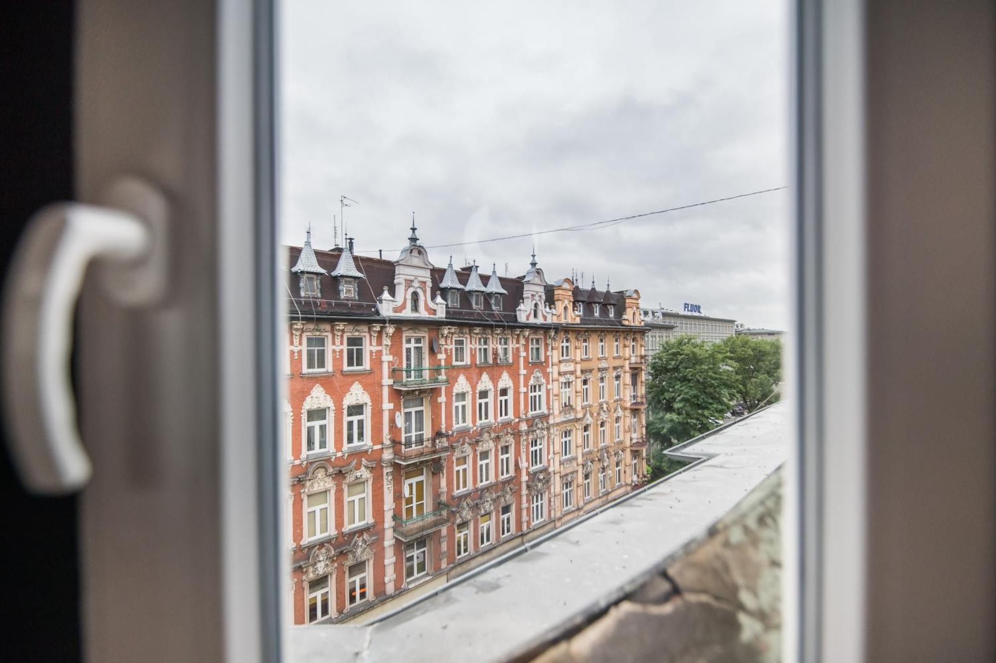 Przytulny Apartament Z Wieza グリヴィツェ エクステリア 写真